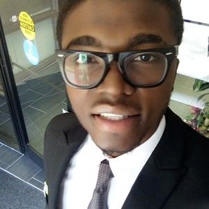 Meet your Posher, Emmanuel